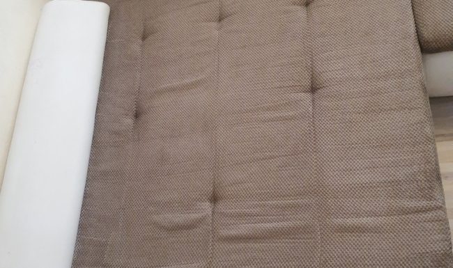 Hĺbkové čistenie sedačky